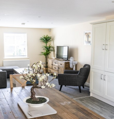 Img  custom www.hillyardhouse.com