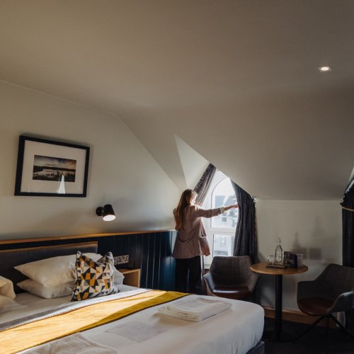 Nd floor suite fl mm www.hillyardhouse.com